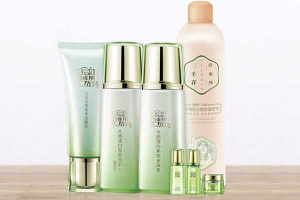 油皮痘痘肌爽肤水怎么选 油皮痘痘肌爽肤水怎么选