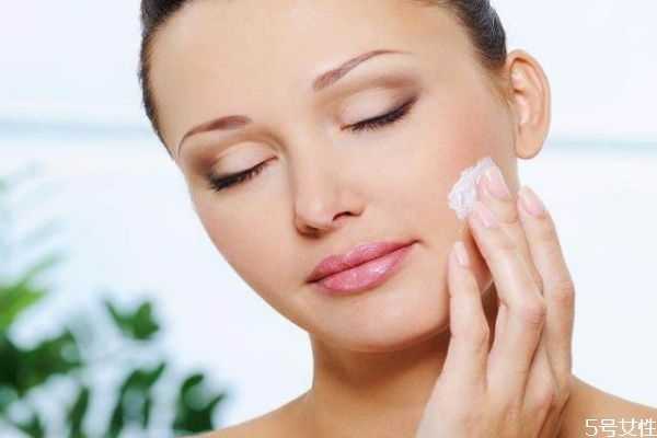 早上护肤下午可以直接化妆吗?化妆之前为什么要护肤 早上护肤下午可以直接化妆吗?化妆之前为什么要护肤