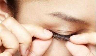 假睫毛有哪些种类?假睫毛有什么材质 假睫毛有哪些种类?假睫毛有什么材质