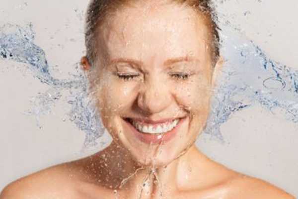 去角质洗面奶正确用法 去角质洗面奶正确用法