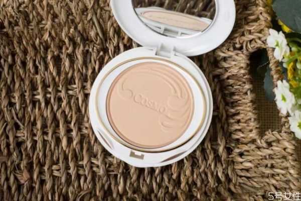 防晒粉饼怎么用？防晒霜和粉饼使用顺序