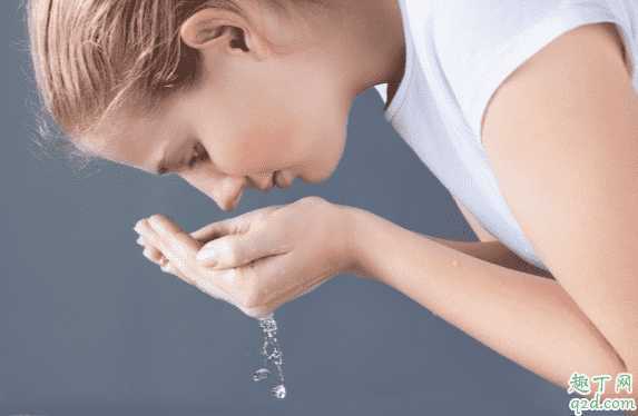 拿过期牛奶洗脸可以不?用奶洗脸真的美白吗 拿过期牛奶洗脸可以不?用奶洗脸真的美白吗