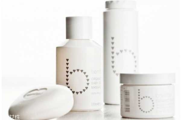 什么身体乳保湿效果好