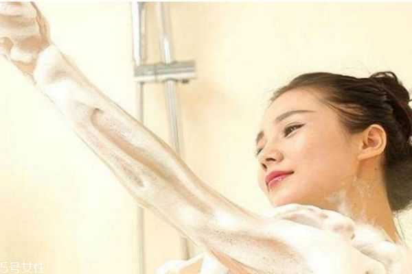 冬天需要用沐浴露吗 冬天需要用沐浴露吗