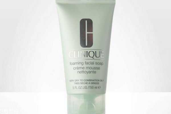 无泡洗面奶能洗干净吗