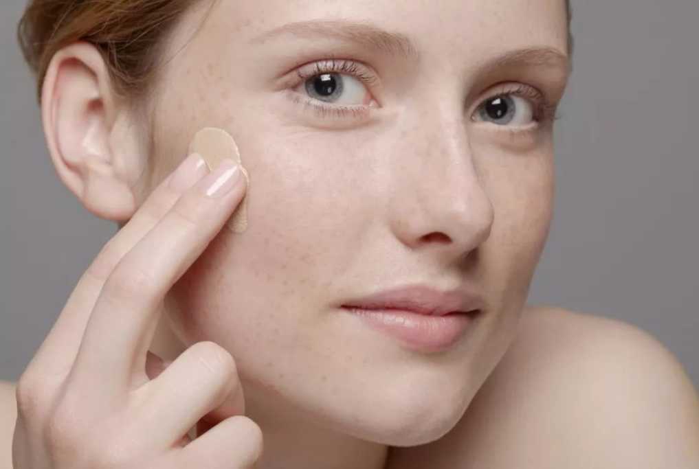 毛孔堵塞应该怎么化妆