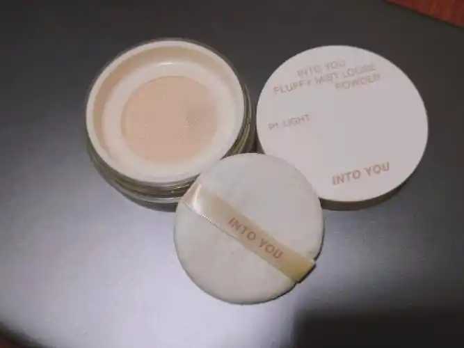 黄色蜜粉适合哪些人群 黄色蜜粉适合哪些人群