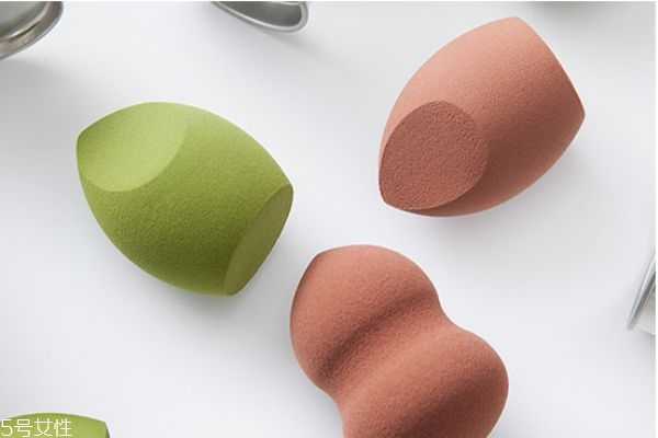 化妆葫芦球怎么用?葫芦形粉扑用法 化妆葫芦球怎么用?葫芦形粉扑用法