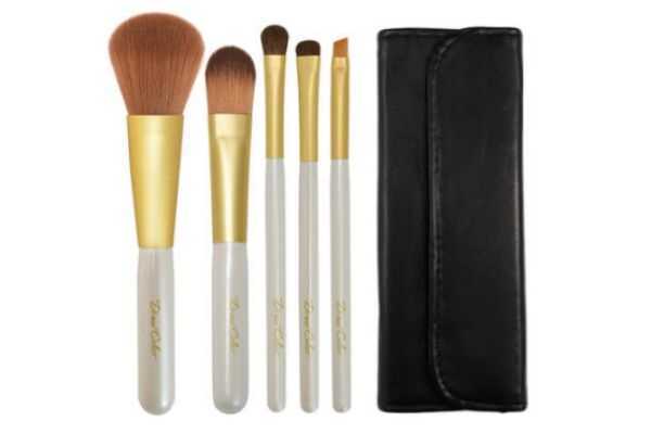 腮红刷可以当高光刷吗?高光和腮红可以用同一把刷子吗 腮红刷可以当高光刷吗?高光和腮红可以用同一把刷子吗