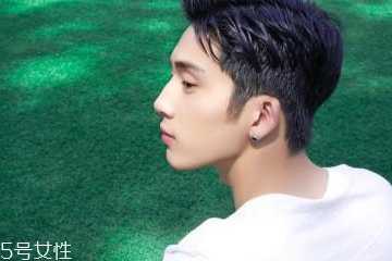 男士轻熟肌肤怎么护理 4类护肤品赶快用起来