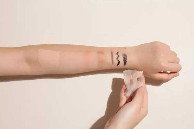 淡妆适合用什么卸妆 淡妆适合用什么卸妆