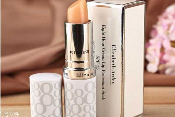 雅顿润唇膏过期了还可以用吗 雅顿润唇膏过期了还可以用吗