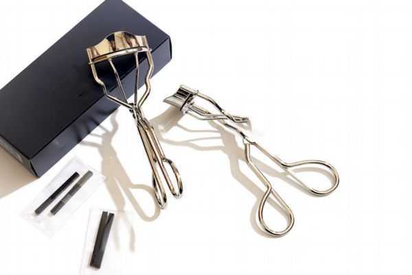 睫毛夹每天夹有危害吗?睫毛夹的危害 睫毛夹每天夹有危害吗?睫毛夹的危害