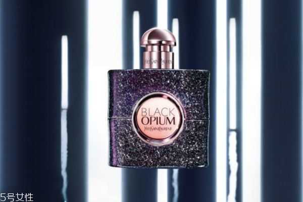 圣罗兰黑鸦片和白夜版有什么区别？黑鸦片和白夜版的区别