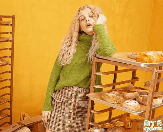 高领毛衣怎么搭配好看有气质 高领毛衣怎么搭配好看有气质