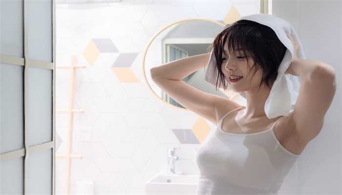 护发精油什么时候用 护发精油什么时候用