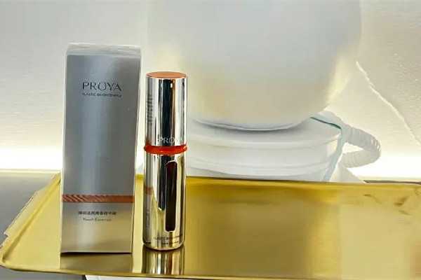 珀莱雅早c晚a搭配什么水乳 珀莱雅早c晚a搭配什么水乳