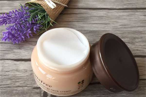 颈霜要按摩多久？颈霜要买什么成分的