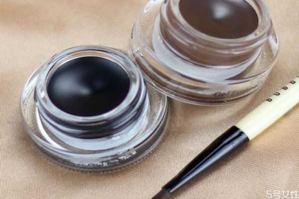 眼线膏过期了还能用吗?眼线膏的保质期多久 眼线膏过期了还能用吗?眼线膏的保质期多久
