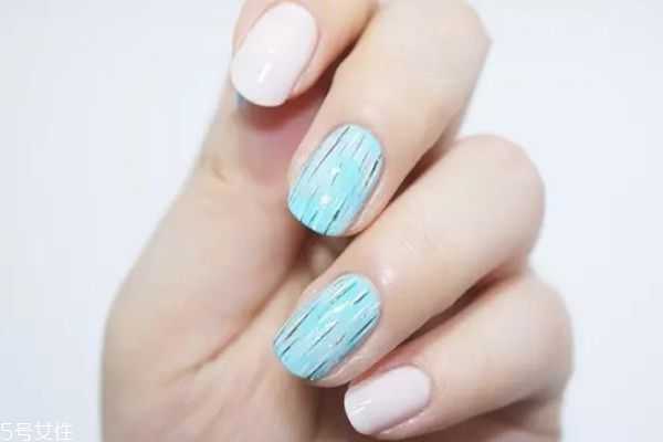 圆点爱心美甲教程 线条美甲教程