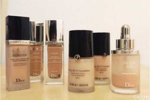 油性皮肤怎么选择粉底液?油性皮肤选择粉底液的方法 油性皮肤怎么选择粉底液?油性皮肤选择粉底液的方法