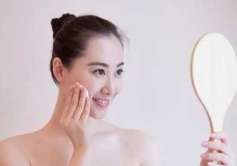 散粉用在哪个步骤？散粉的使用方法