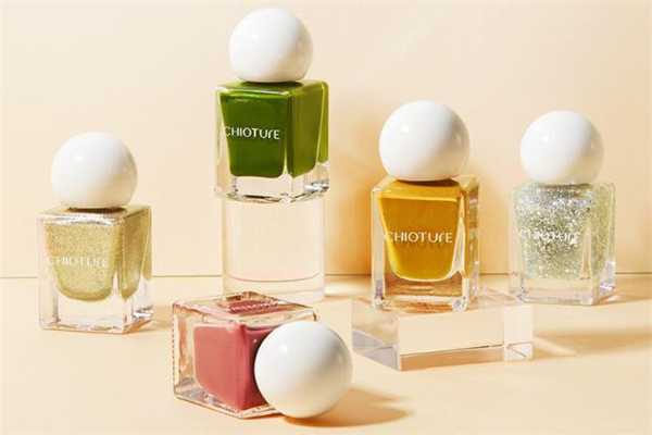 水性指甲油怎么卸 水性指甲油怎么卸