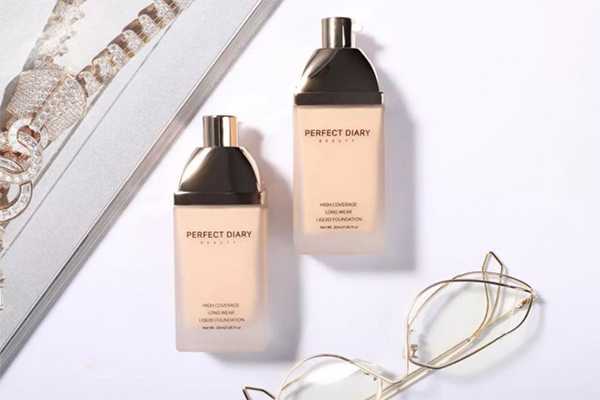 完美日记小黑盖粉底液值得入手吗 完美日记小黑盖粉底液值得入手吗