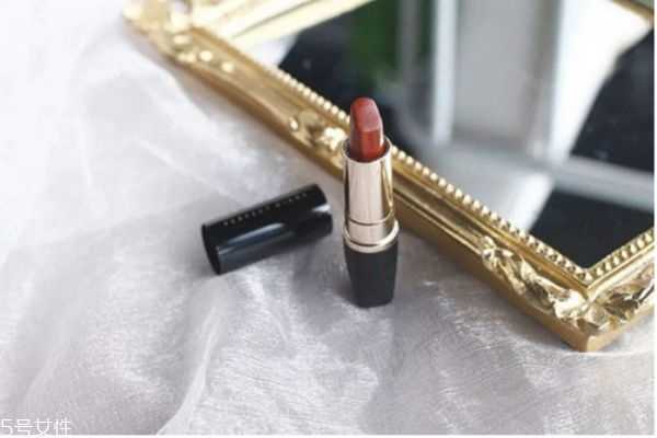 口红怕热吗？天热口红容易化怎么办
