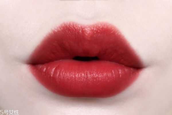 阿玛尼红管新色415好看吗? 阿玛尼红管新色415好看吗?