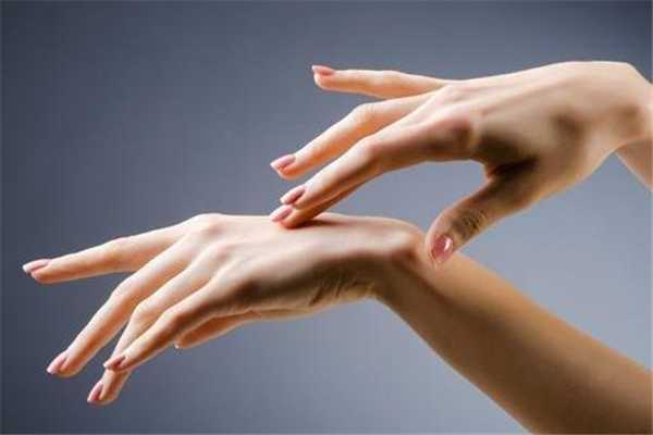 手上一直裂口子怎么办?手上裂口不愈合怎么回事 手上一直裂口子怎么办?手上裂口不愈合怎么回事