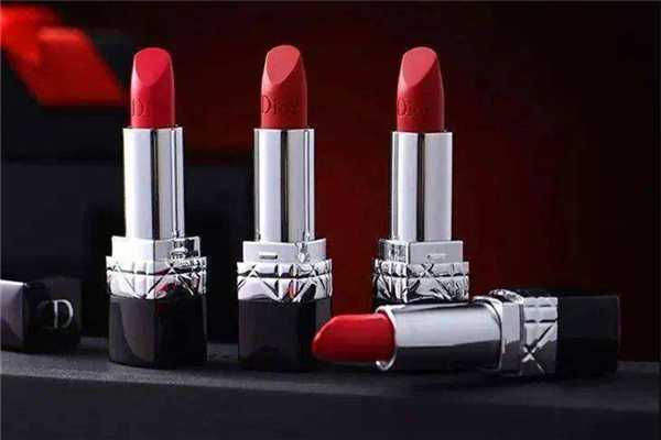 迪奥的口红好还是香奈儿的口红好