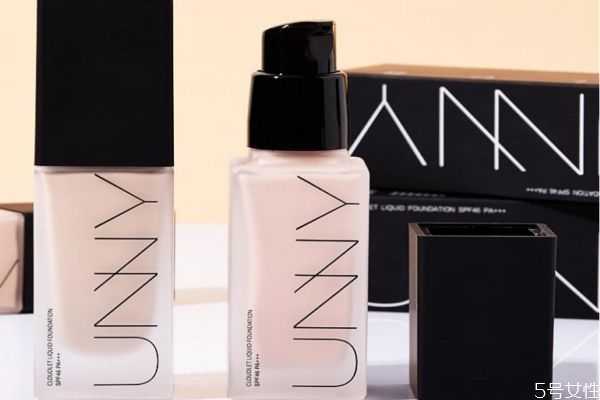 粉底液可以保持一天吗