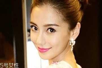 皮肤黄用什么颜色眉笔？