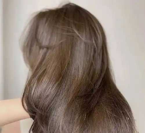 发胶为什么能固定头发