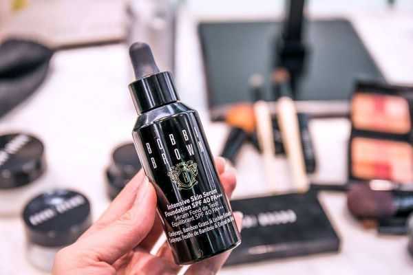 适合油痘肌使用粉底液