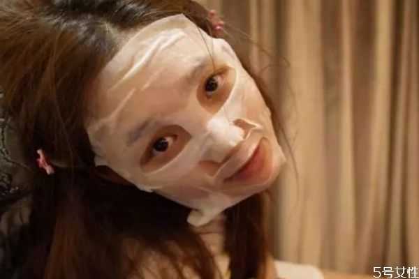 为什么化妆前要敷面膜 为什么化妆前要敷面膜