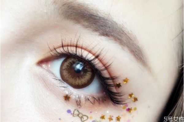 怎么画下眼睫毛好看?画下眼睫毛的方法 怎么画下眼睫毛好看?画下眼睫毛的方法