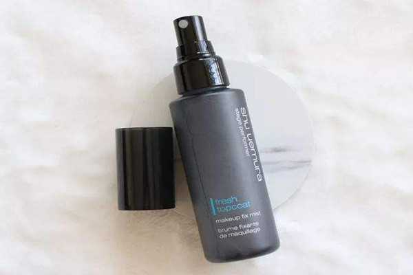 定妆喷雾几分钟成膜