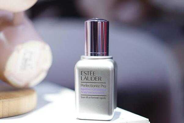 线雕精华白天能用吗?线雕精华的用法 线雕精华白天能用吗?线雕精华的用法