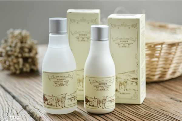 乳液和精华先后顺序 乳液和精华先后顺序