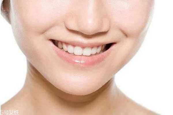 嘴唇干燥怎么办 护唇小贴士