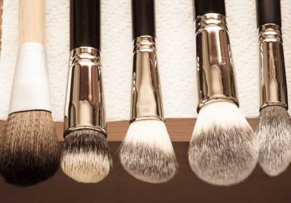 植村秀粉底刷的清洗方法 植村秀粉底刷的清洗方法