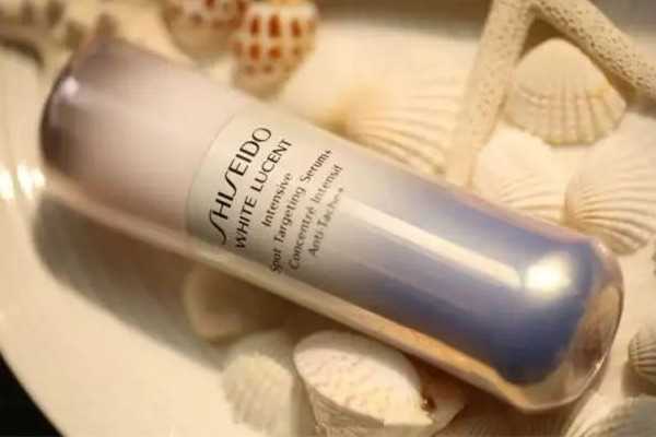 精华液忘盖盖子了第二天还能用吗