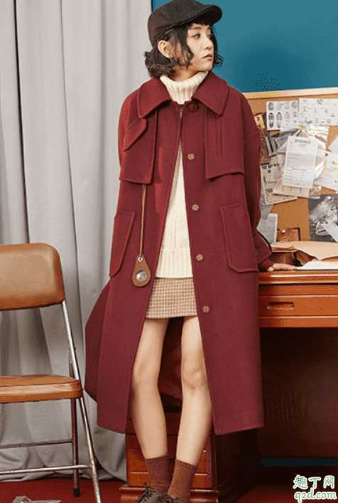 毛呢大衣内搭什么衣服好？如何把毛呢大衣穿得好看又保暖  ​