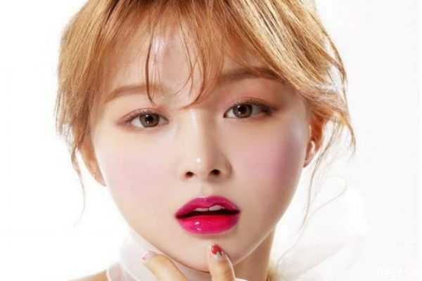 嘴唇里面一圈涂不上怎么办？下嘴唇内侧涂不上口红