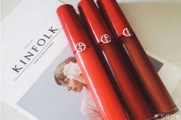 唇釉擦不下来怎么办？唇釉可以用水洗掉吗