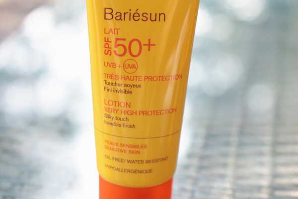 依泉轻盈倍护防晒乳成分安全吗?依泉轻盈倍护防晒乳有酒精吗 依泉轻盈倍护防晒乳成分安全吗?依泉轻盈倍护防晒乳有酒精吗