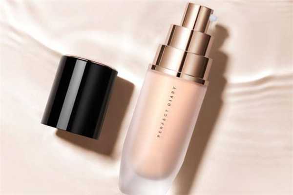 完美日记深水弹粉底液怎么样？完美日记深水弹粉底好用吗
