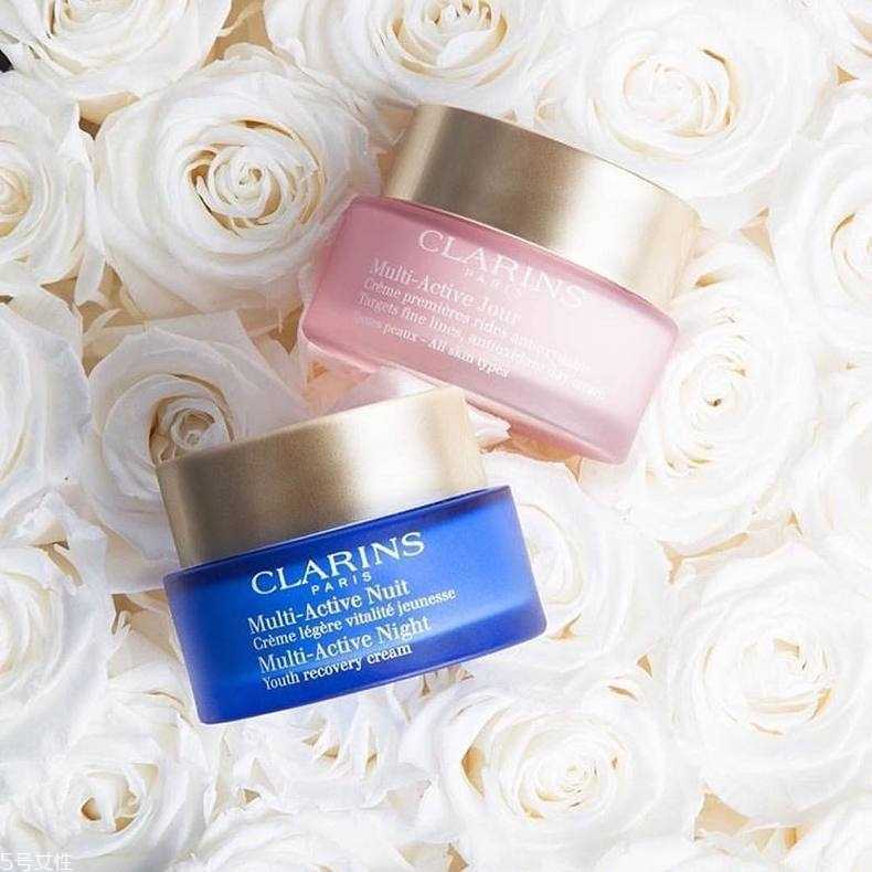 娇韵诗青春赋活系列适合年龄 25岁以上轻龄肌